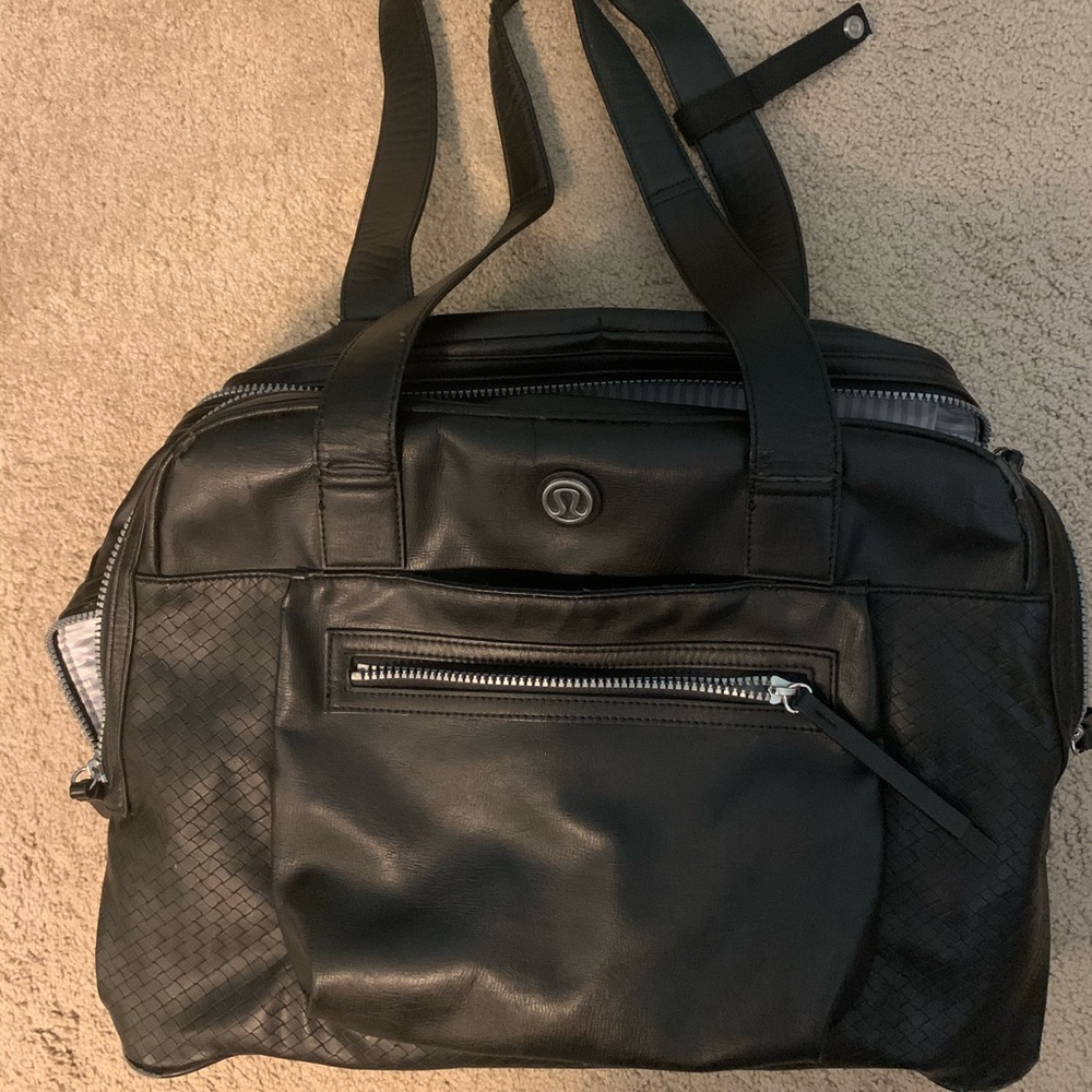 Lululemon sweat and go gym bag